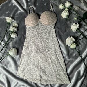 Women’s VICTORIA’S SECRET The Lacie White Lace Slip Chemise Intimate Sz 36 C